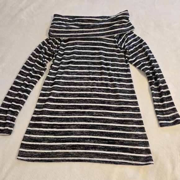 a.n.a.A New Approach Women's Dark Heather Gray Striped Cowl Neck Long Sleeve  Sm - Picture 10 of 10